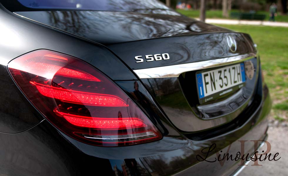 Mercedes Clase S 560 con chófer: o lujo o nada