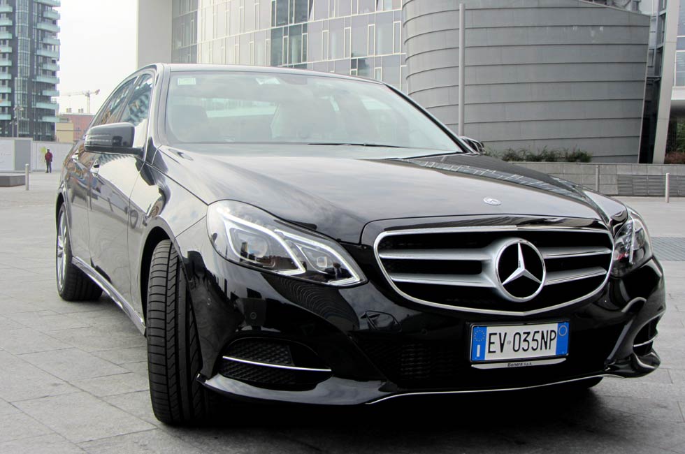 Mercedes Clase E 220 Premium: vista frontal (1)